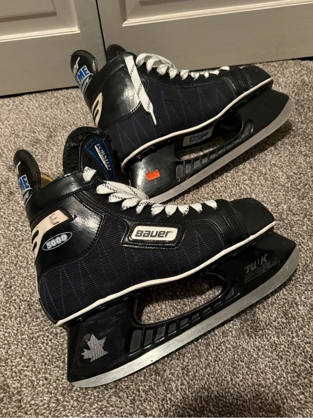 Vintage Bauer Supreme 5000 ice hockey skates size 9